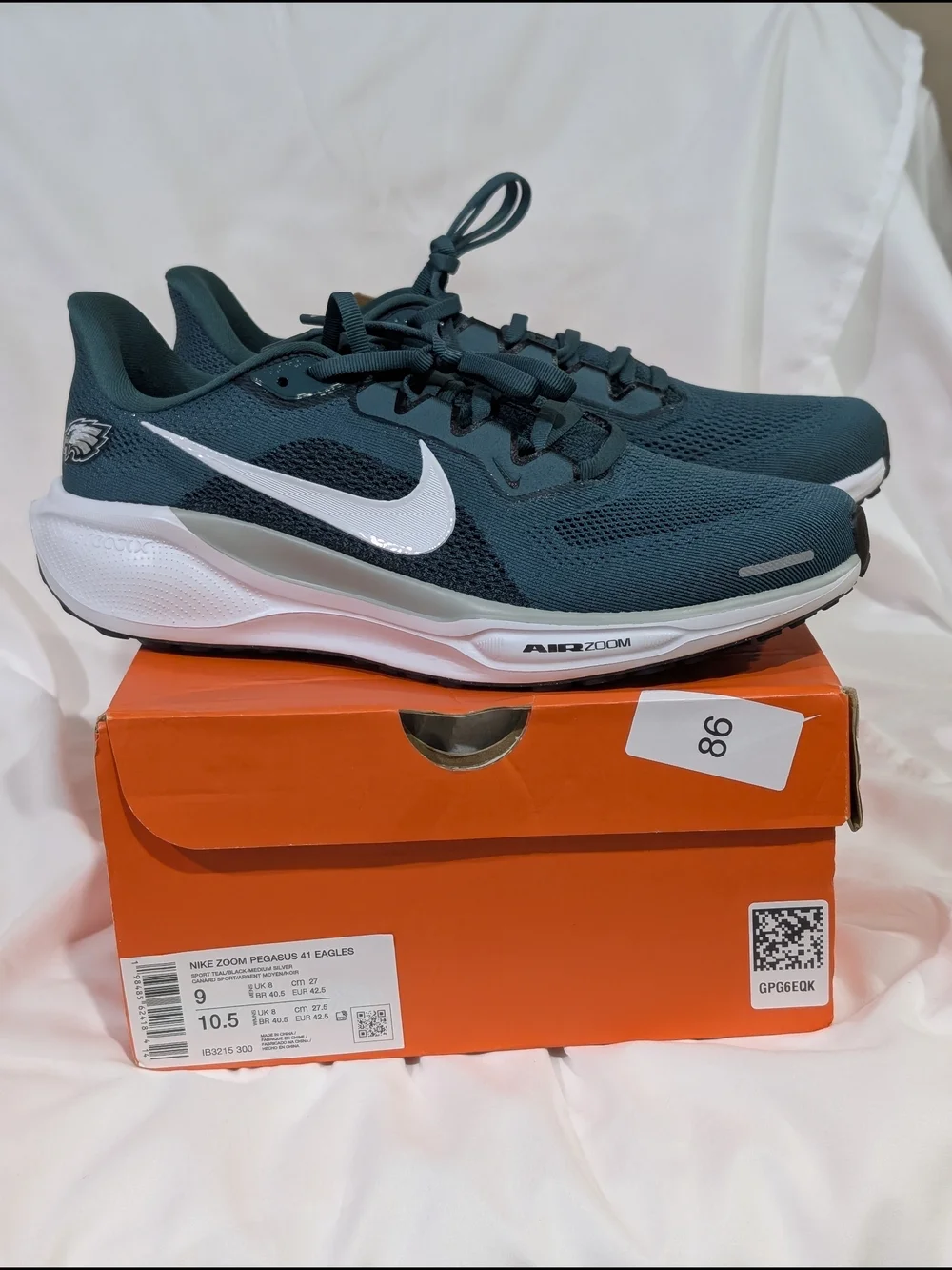 New Nike Men's Green Zoom Running Shoes with Philadelphia Eagles Logo